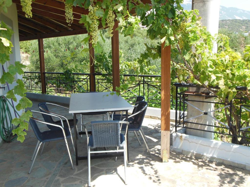 Lygies Apart Hotel Trapezaki  Phòng bức ảnh